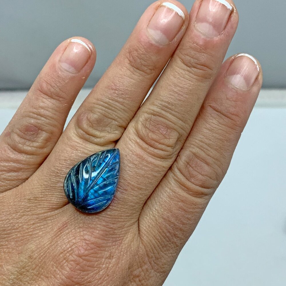 Labradorite Leaf Cabochon *Blue Flash*